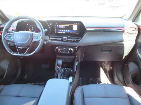 Used 2024 Chevrolet TrailBlazer RS FWD image 11