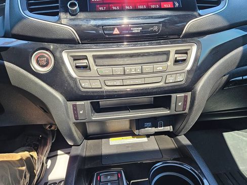 Used 2023 Honda Ridgeline Black Edition image 16