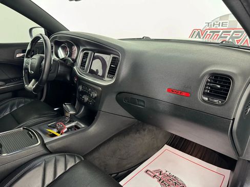 Used 2018 Dodge Charger SRT Hellcat RWD image 12