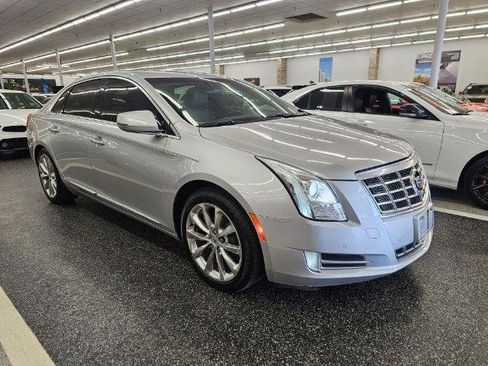 Used 2013 Cadillac XTS Luxury w/ Driver Awareness Package AWD/4WD image 4