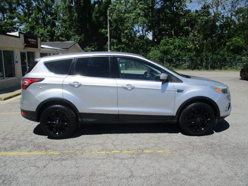 Used 2017 Ford Escape SE AWD/4WD image 10