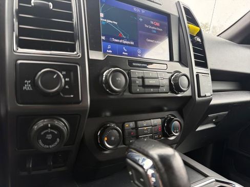 Used 2020 Ford F150 XLT w/ Equipment Group 302A Luxury AWD/4WD image 22