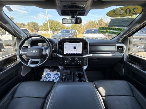 Certified 2022 Ford F150 Lariat w/ Equipment Group 502A High image 18