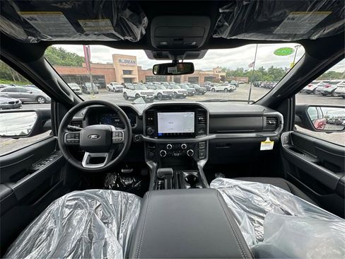 New 2025 Ford F150 XLT w/ Equipment Group 302A MID image 24