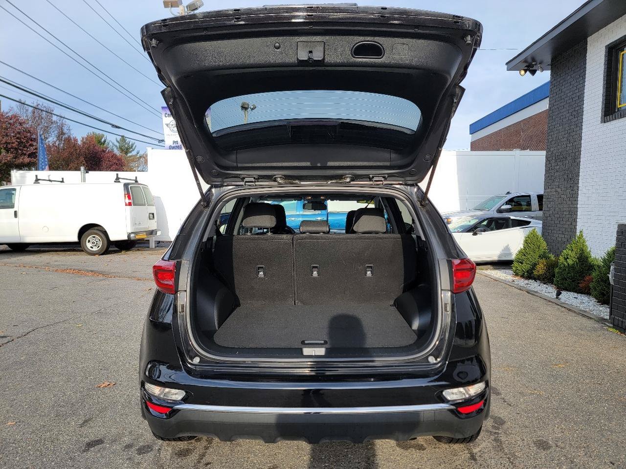 Used 2020 Kia Sportage LX AWD/4WD image 16