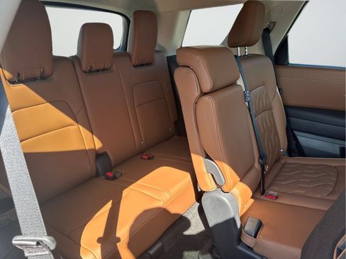 New 2026 Nissan Pathfinder Platinum w/ Cargo Package FWD image 37