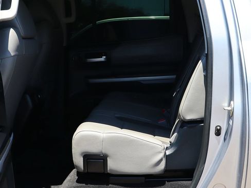 Used 2018 Toyota Tundra Limited w/ Limited Premium Package AWD/4WD image 33