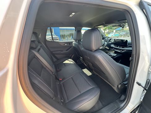 Used 2026 Chevrolet Equinox LT w/ Convenience Package II AWD/4WD image 29