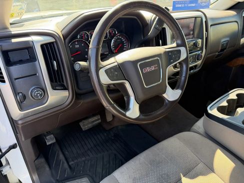 Used 2015 GMC Sierra 1500 SLE w/ SLE Value Package image 5