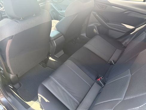 Used 2019 Subaru Crosstrek 2.0i AWD/4WD image 16