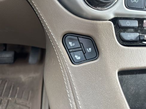 Used 2017 GMC Yukon SLT w/ Open Road Package image 15