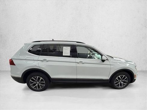 Used 2018 Volkswagen Tiguan SE FWD image 4