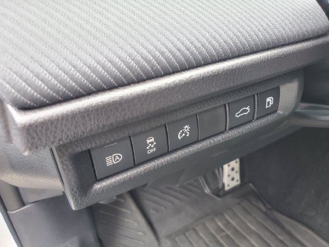 Used 2026 Toyota Camry SE AWD/4WD image 19