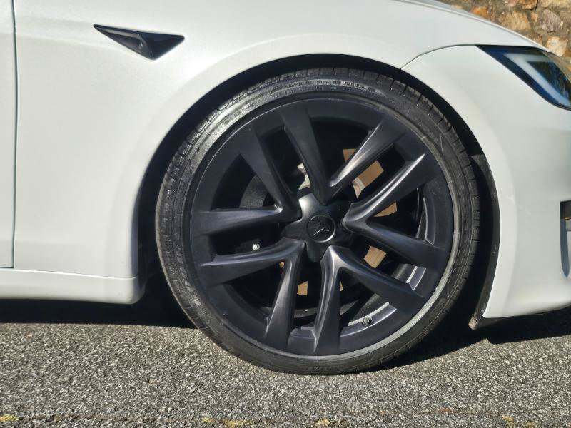 Used 2023 Tesla Model S AWD/4WD image 17
