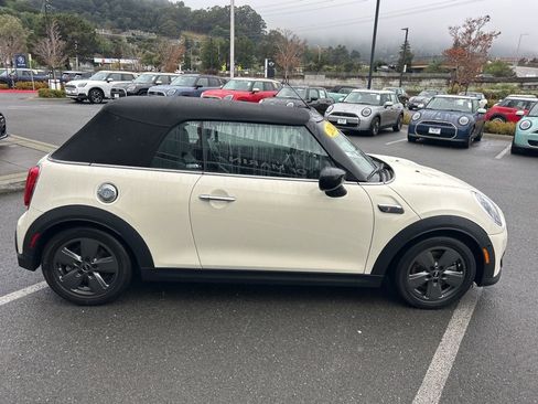 Used 2022 MINI Cooper S w/ Driver Assistance Package image 4