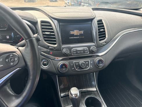 Used 2019 Chevrolet Impala Premier w/ Premier Convenience Package FWD image 7