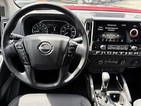 Used 2026 Nissan Frontier SV w/ Tow Package image 14