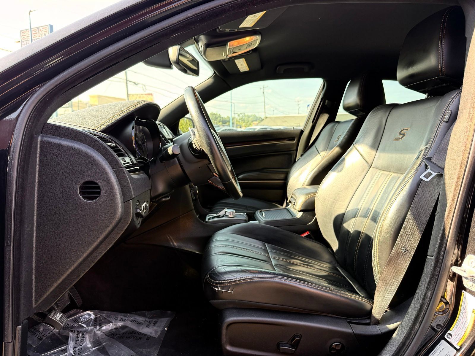 Used 2016 Chrysler 300 S RWD image 15