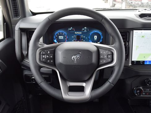 New 2026 Ford Bronco Badlands AWD/4WD image 8