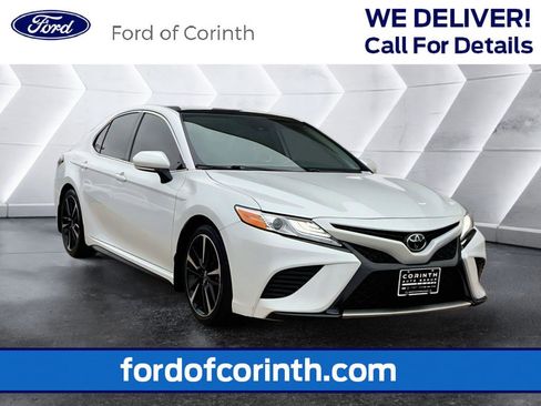 Used 2020 Toyota Camry XSE image 1