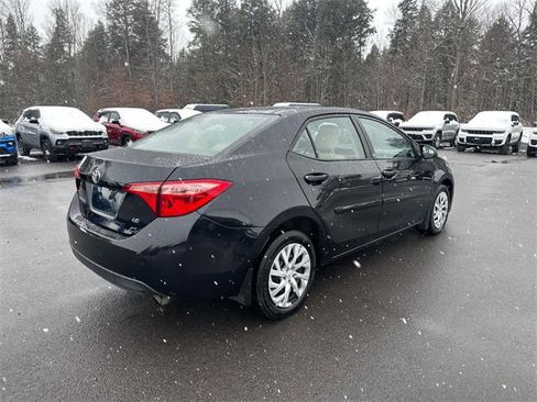Used 2017 Toyota Corolla L image 5