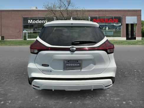 Certified 2024 Nissan Kicks S FWD image 3