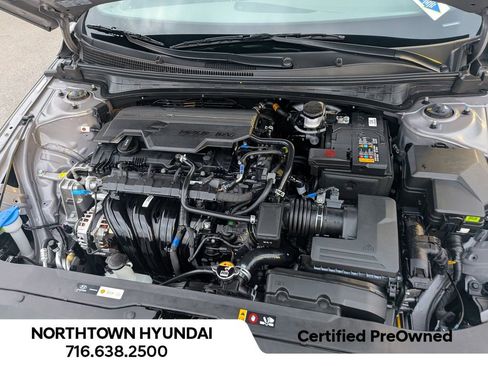 Certified 2025 Hyundai Elantra Sport image 34