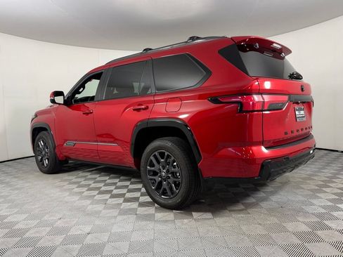 Used 2025 Toyota Sequoia Platinum w/ Tow Technology Package AWD/4WD image 9