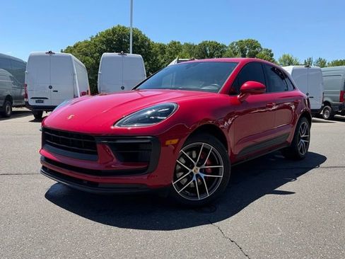 Used 2022 Porsche Macan S AWD/4WD image 3