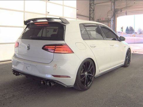 Used 2019 Volkswagen Golf R 4-Door image 3