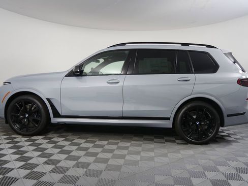 Used 2026 BMW X7 xDrive40i w/ M Sport Package image 6