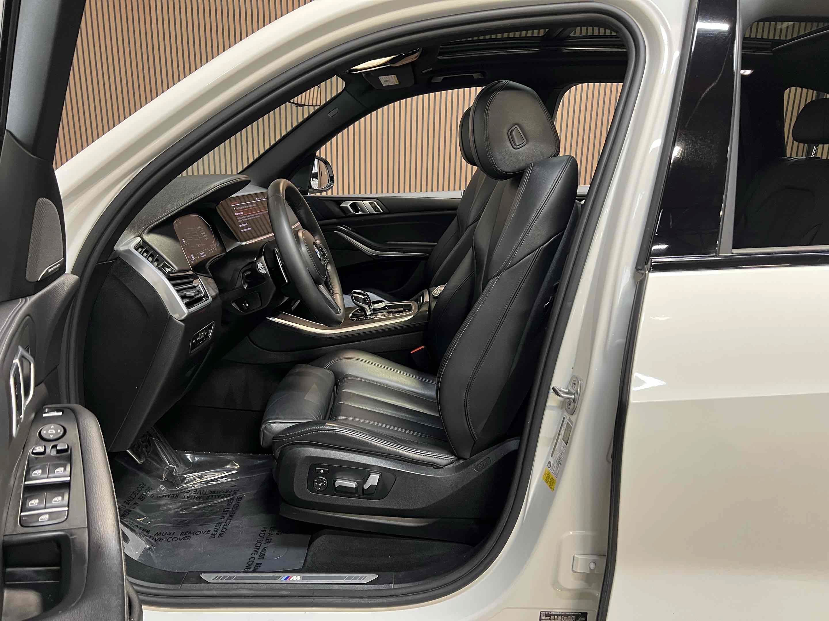 Used 2020 BMW X5 sDrive40i w/ M Sport Package RWD image 6