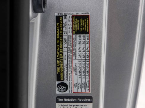 Used 2021 Nissan NV 3500 SL RWD image 30