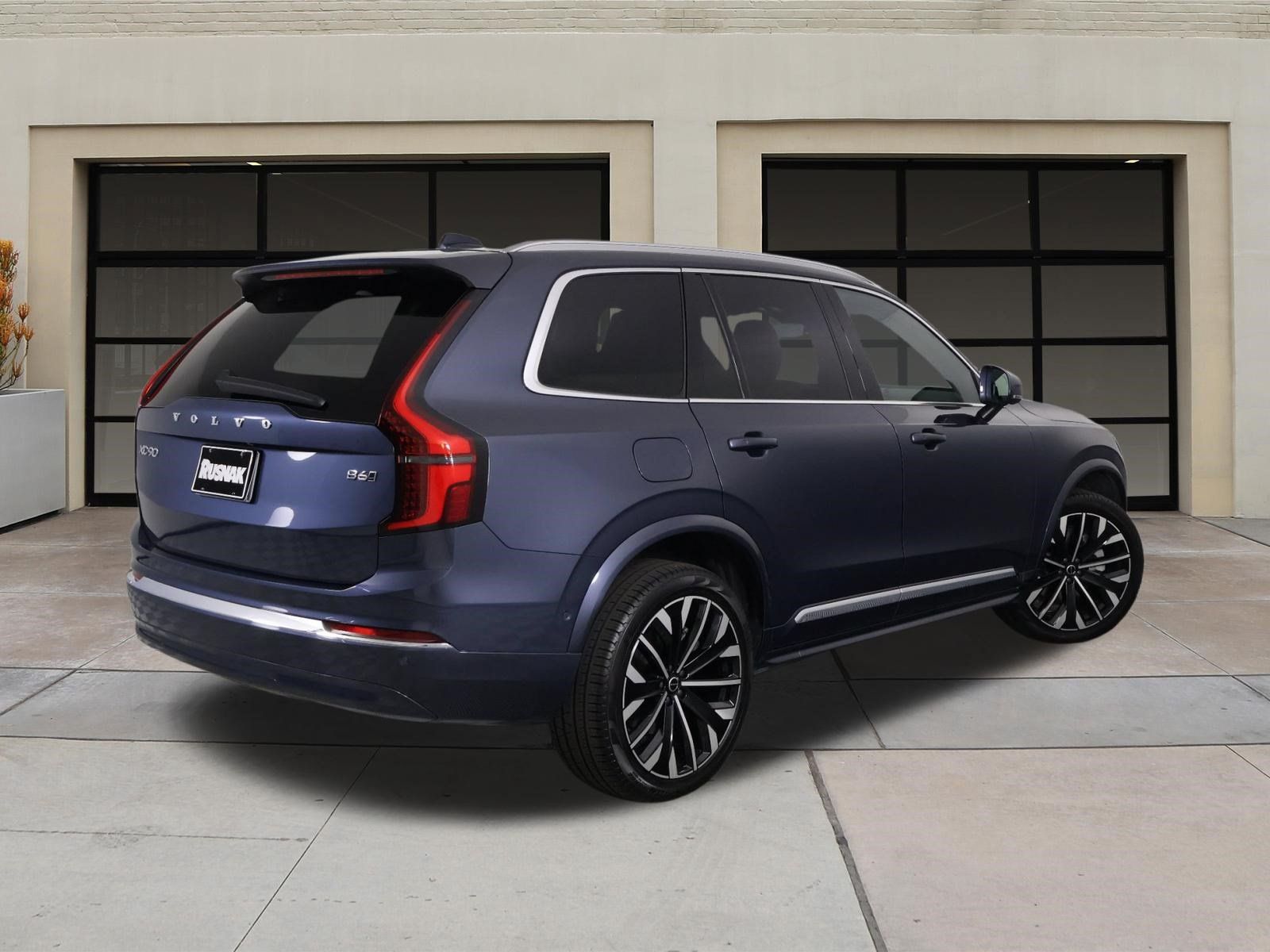 Certified 2026 Volvo XC90 B6 Plus w/ Protection Package AWD/4WD image 4