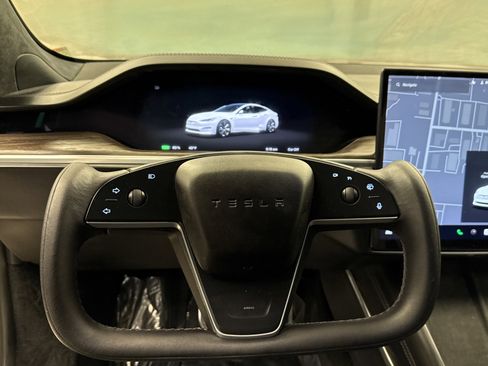 Used 2022 Tesla Model S Base image 9