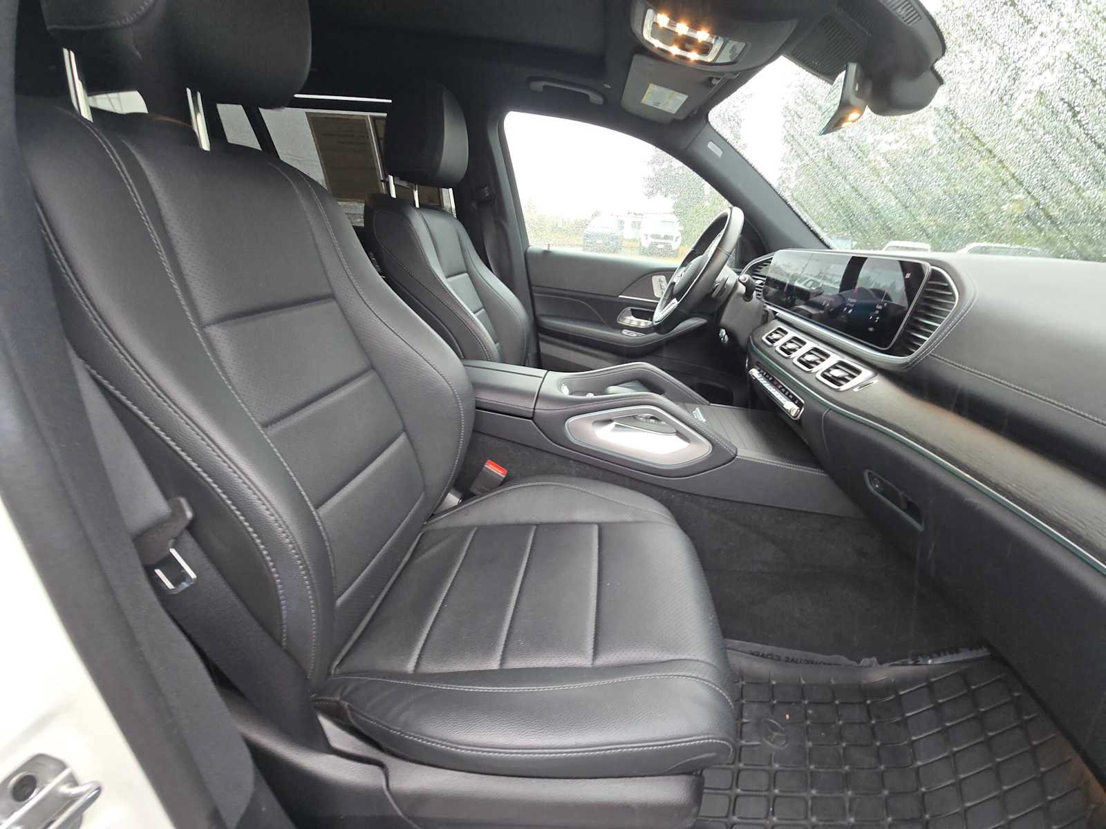Used 2021 Mercedes-Benz GLS 450 4MATIC image 11