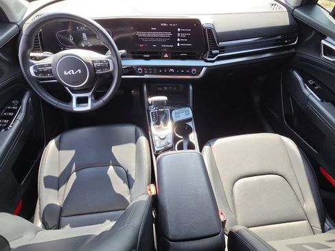 Used 2025 Kia Sportage EX FWD image 14
