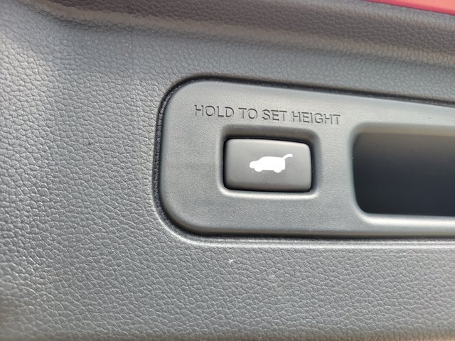 Used 2023 Honda Pilot Elite image 12