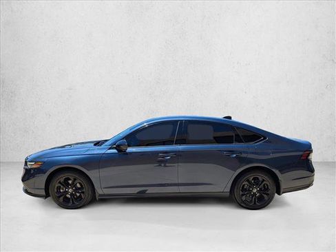 Used 2025 Honda Accord SE image 9