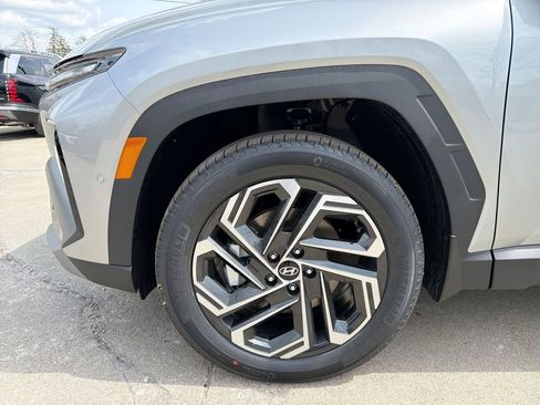 New 2026 Hyundai Tucson Limited AWD/4WD image 18