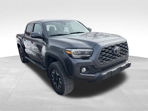 Used 2021 Toyota Tacoma TRD Off-Road image 4