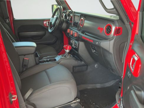 Used 2023 Jeep Wrangler Unlimited Sport AWD/4WD image 24