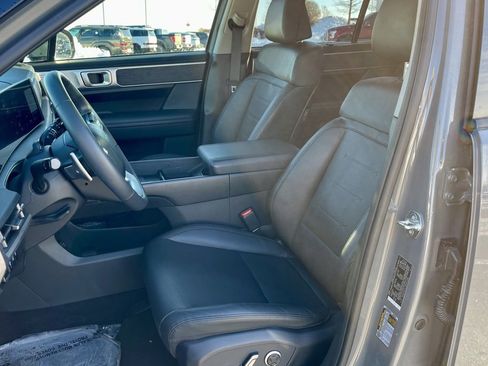 Used 2024 Hyundai Santa Fe Limited image 25
