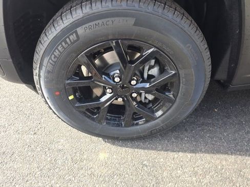 New 2026 Jeep Grand Cherokee Laredo image 8