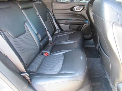 Certified 2024 Jeep Compass Latitude w/ Convenience Group image 26