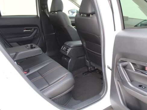 Certified 2025 MAZDA CX-50 2.5 Hybrid w/ Weather Package image 35