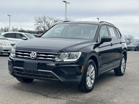 Used 2019 Volkswagen Tiguan S image 3