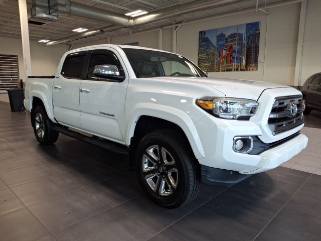 Used 2016 Toyota Tacoma Limited w/ Towing Package AWD/4WD image 1