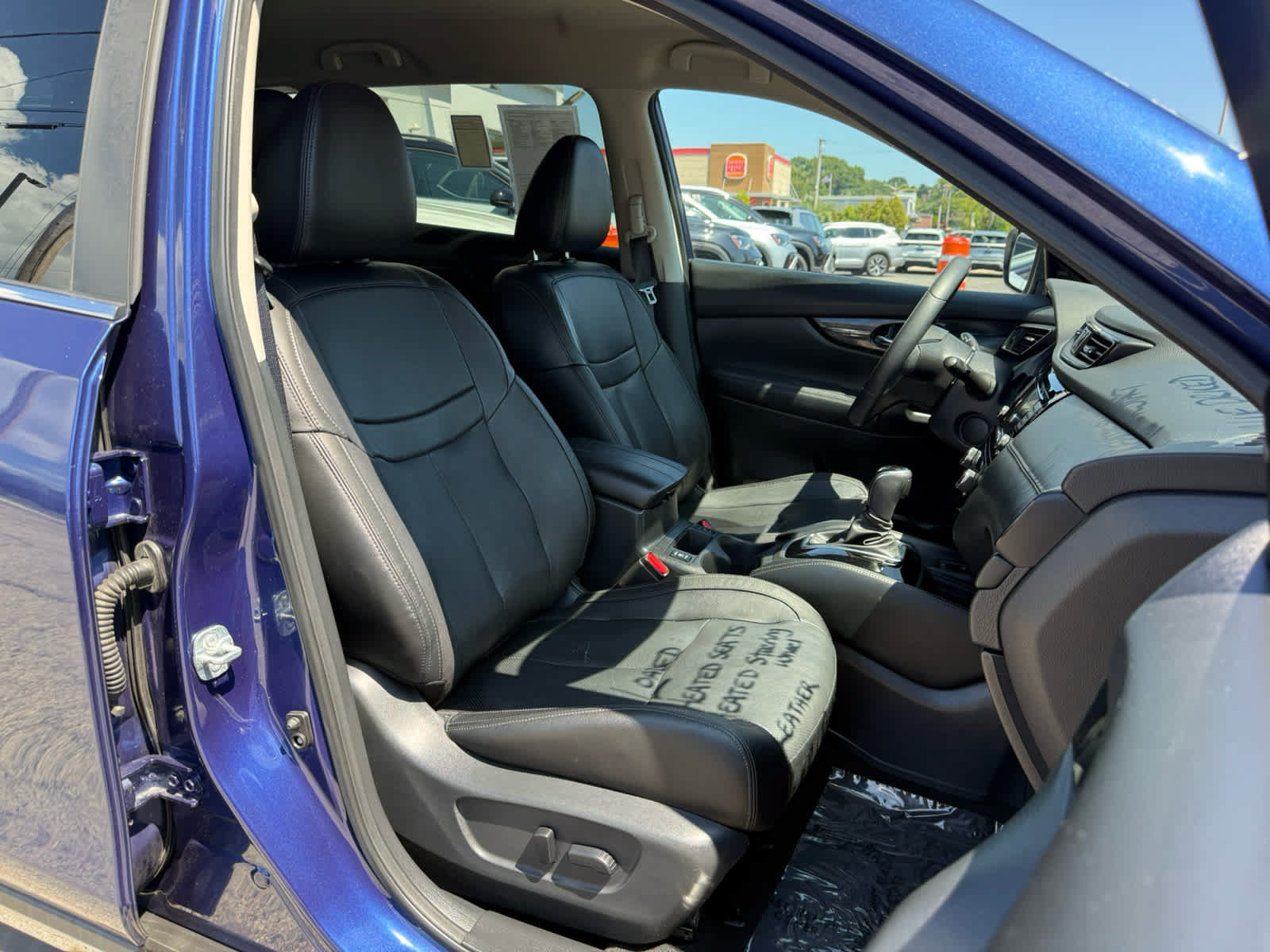 Used 2020 Nissan Rogue SL AWD/4WD image 10