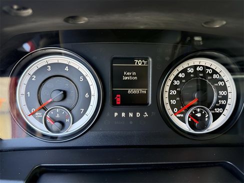 Used 2014 RAM 1500 Express image 22